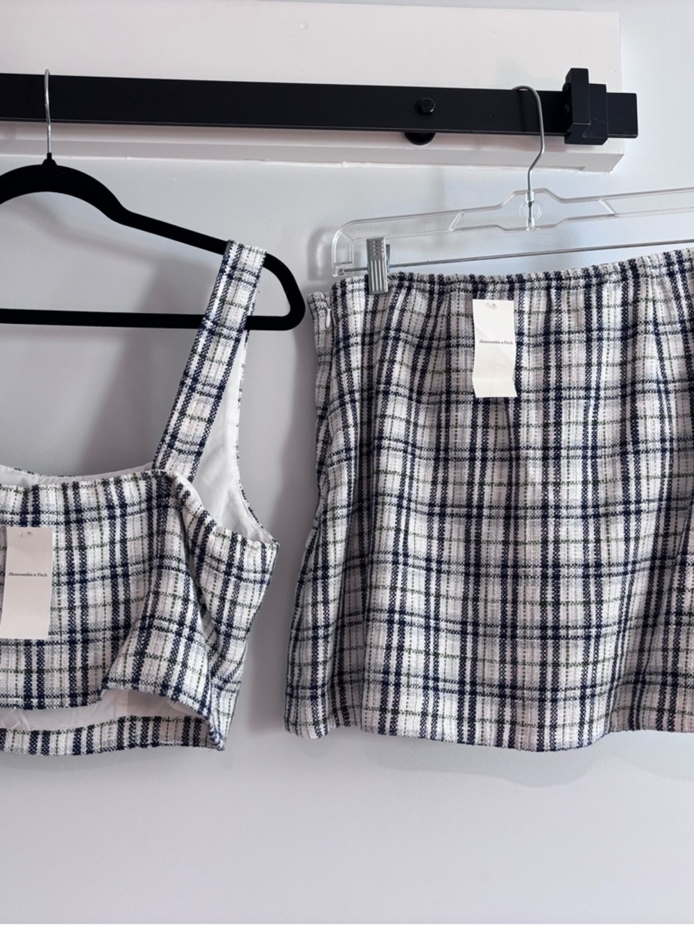 Abercrombie & Fitch Navy, White and Green Plaid Set - Picture 4 of 11